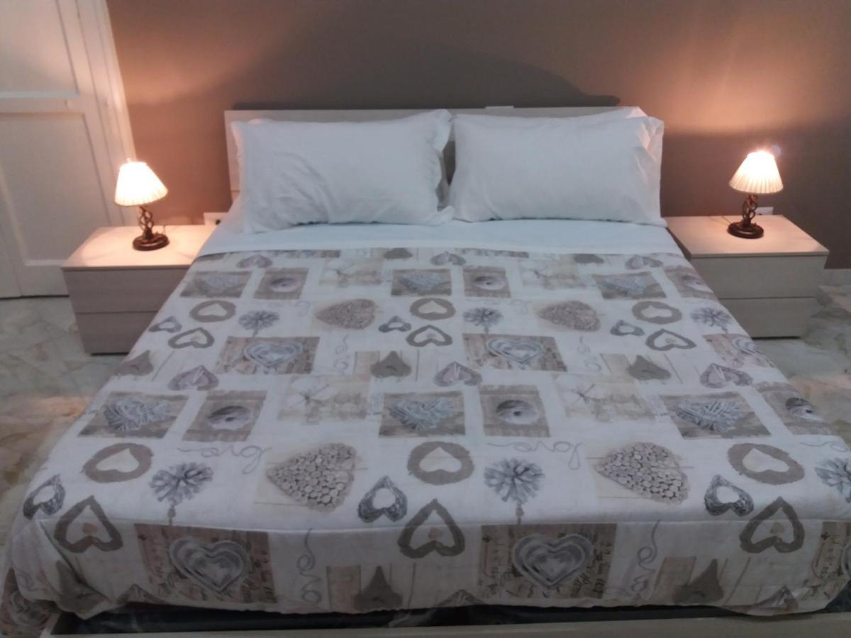 B&Bhotel Emmanuel Napoli ภายนอก รูปภาพ