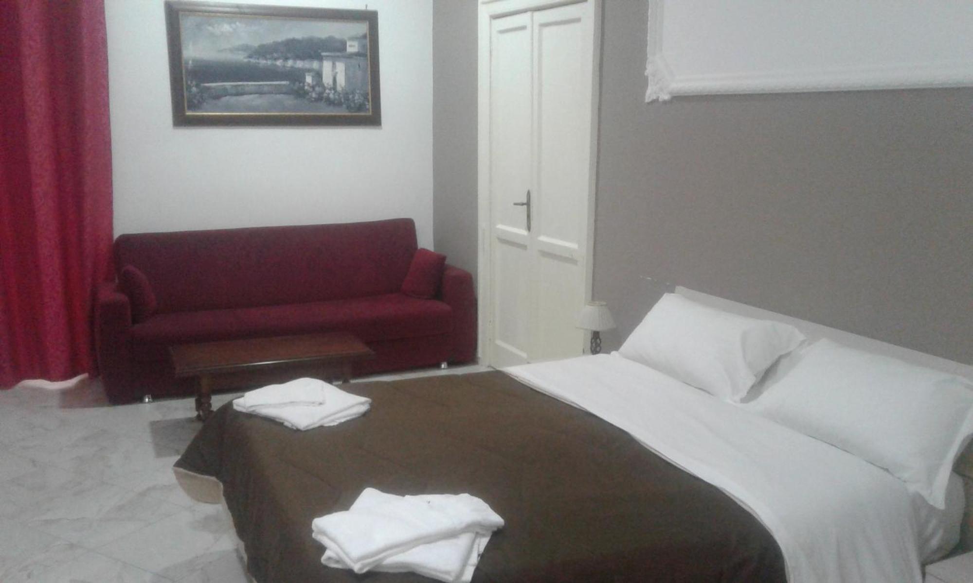 B&Bhotel Emmanuel Napoli ภายนอก รูปภาพ